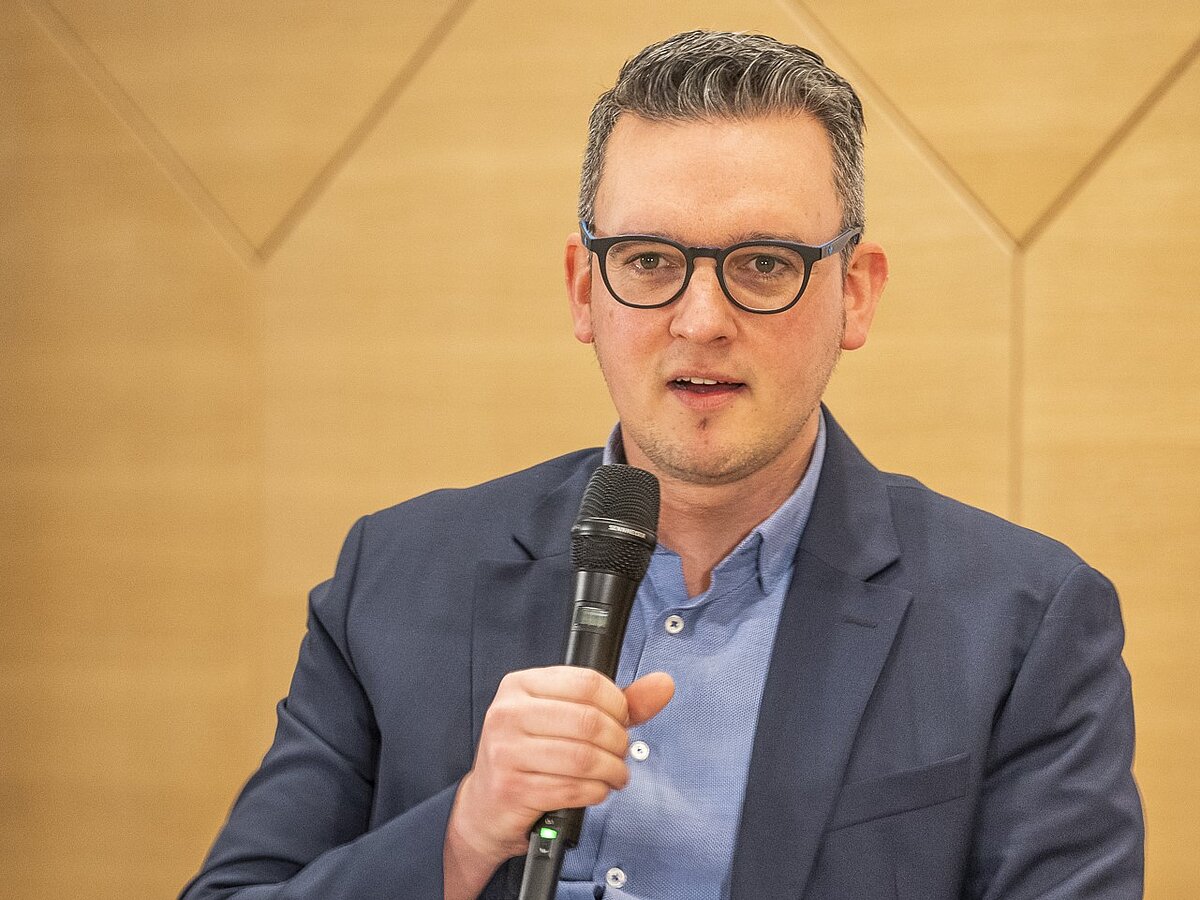 Ben Rohrer Benjamin Rohrer Lebenslauf _ Fabien ROHRER – UWFDQ