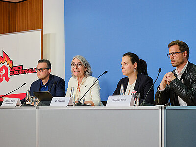Pressekonferenz zum Start der Initiative „Gegen Zukunftsklau“ Fotograf: André Wagenzik