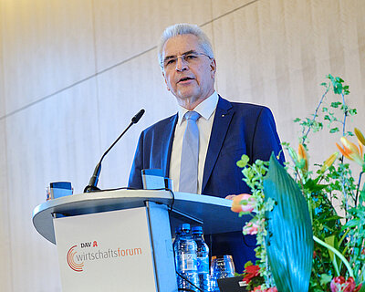 Dr. Hans-Peter Hubmann Fotograf: André Wagenzik, DAV-Wirtschaftsforum 2023