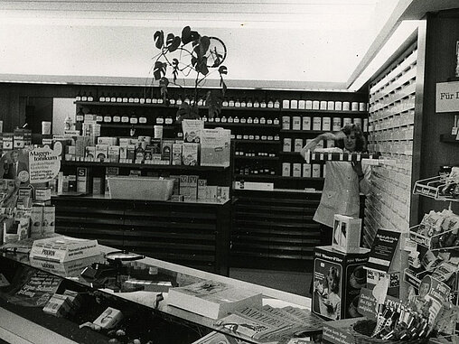 Hirsch-Apotheke in Bremen 1975